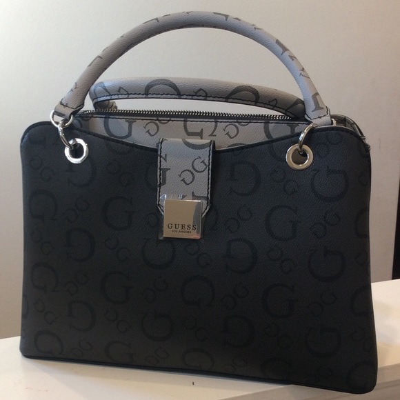 Guess Handbag - Picture 1 of 4